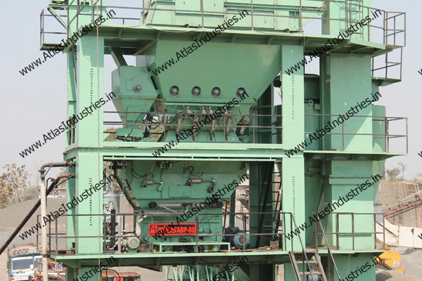 Asphalt batch plant near Ankleshwar, India