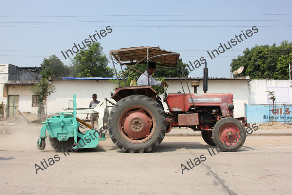 Hydraulic road sweeper for Nepal