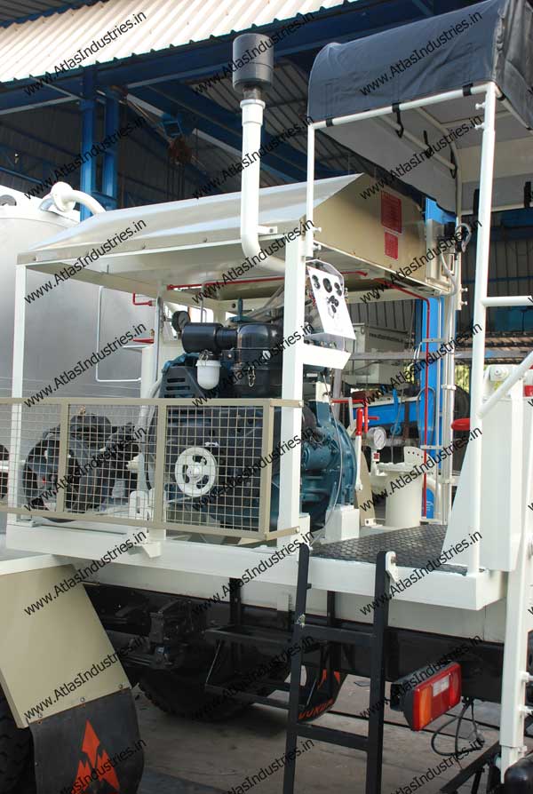 Bitumen sprayer supplied in India