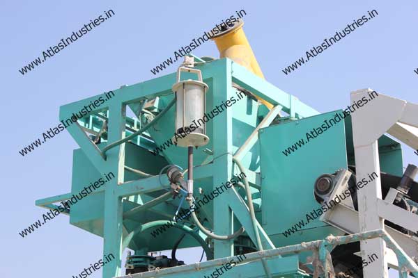 30 m3/hr. mobile concrete batching mixing plant near Bharuch, Gujarat