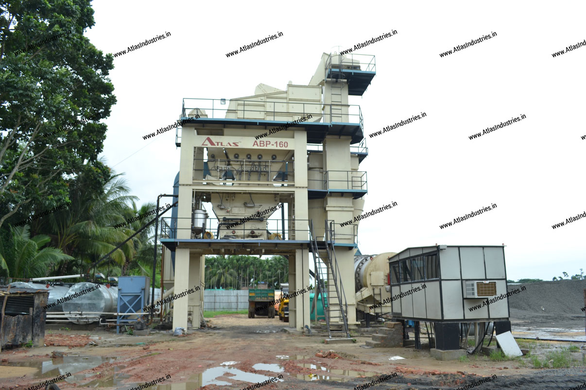 Asphalt batch plant in Kolkata, India