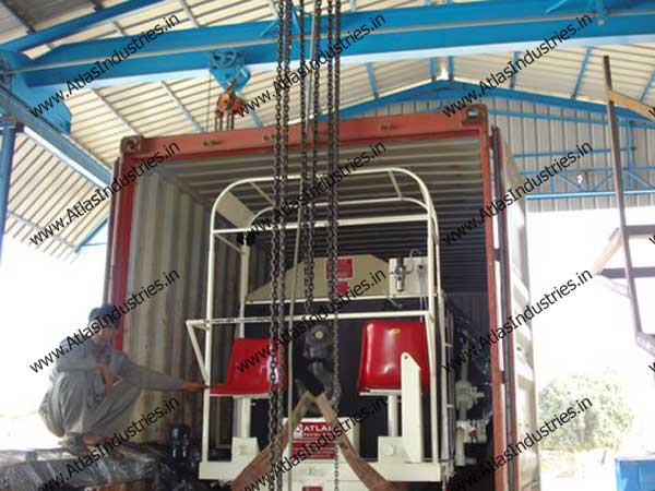 Tar sprayer for Egypt