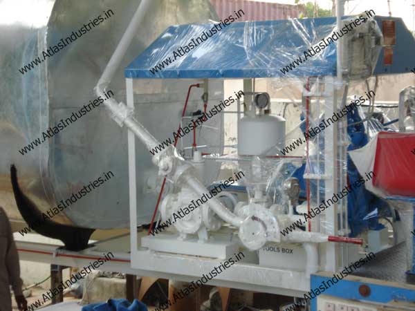 Bitumen pressure distributor for Tanzania