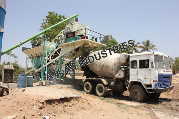 Mobile concrete mix plant in Chaapi, India