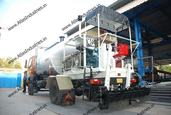 Bitumen sprayer supplied in India