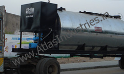 Fuel tank with bitumen tank