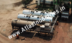 Mobile asphalt storage tanks